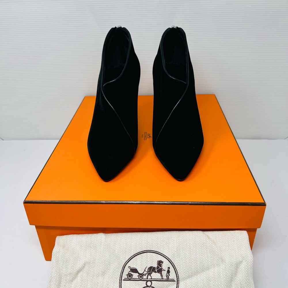 HERMES**Black Velvet Booties**EU 36; US 6**$1650